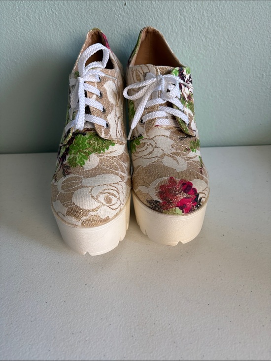 Unbranded Shoes - Floral Lace-Up Platform Shoes in Beige and Multicolor